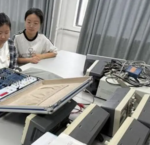 部署加速器服务器是一个系统性的工程,需要仔细规划和执行。以下是分步指南,帮助您顺利完成部署